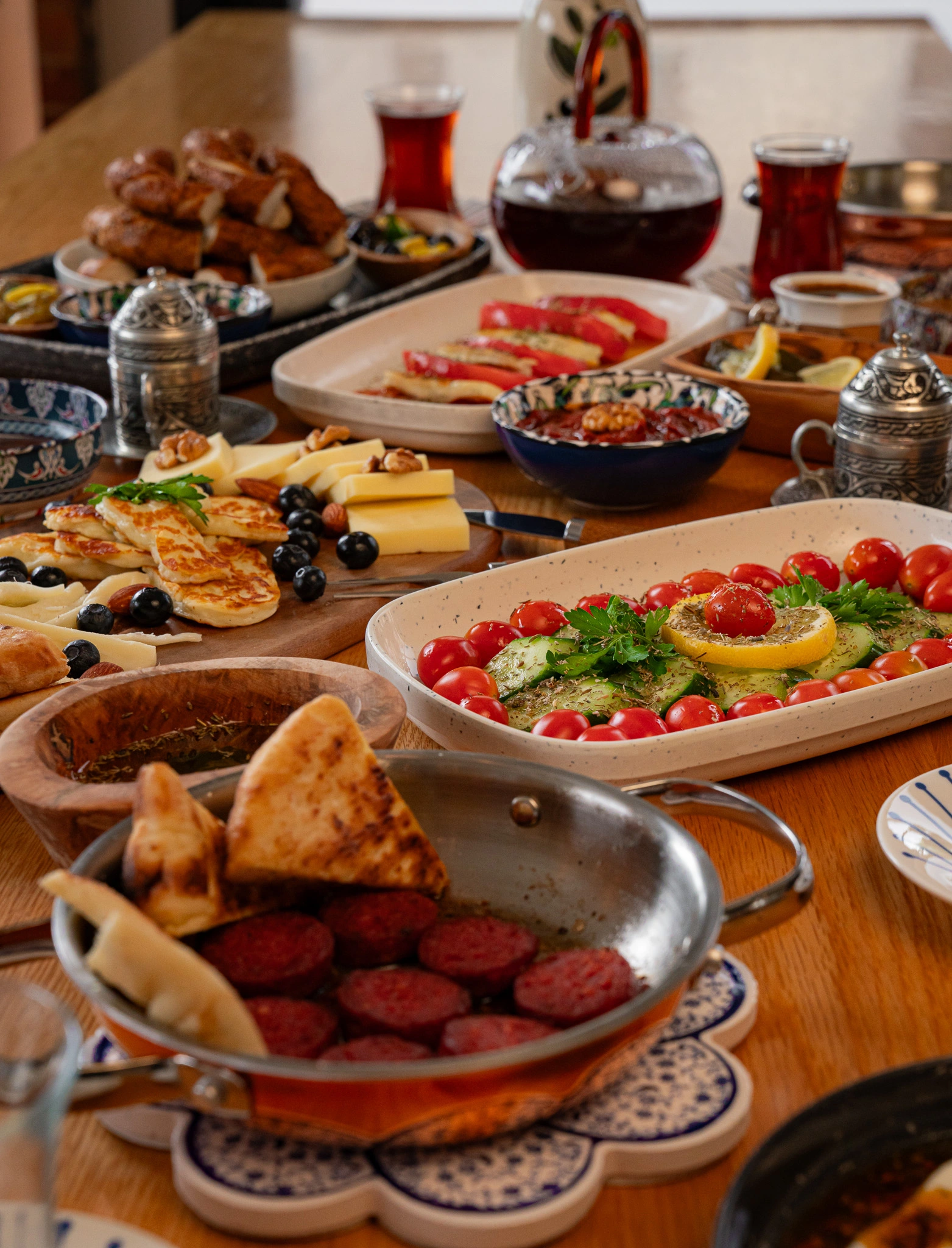 The Jesse Hotel outdoor patio in downtown Reno during Sunday brunch, with guests enjoying Turkish breakfast and bottomless mimosas.
